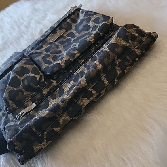 BAGGALLI Nylon Leopard Print Adjustable Crossbody Shoulder Strap Bag - Picture 5 of 12